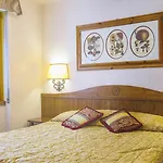 Ξενοδοχείο με διαμερίσματα Th - Planibel La Thuile